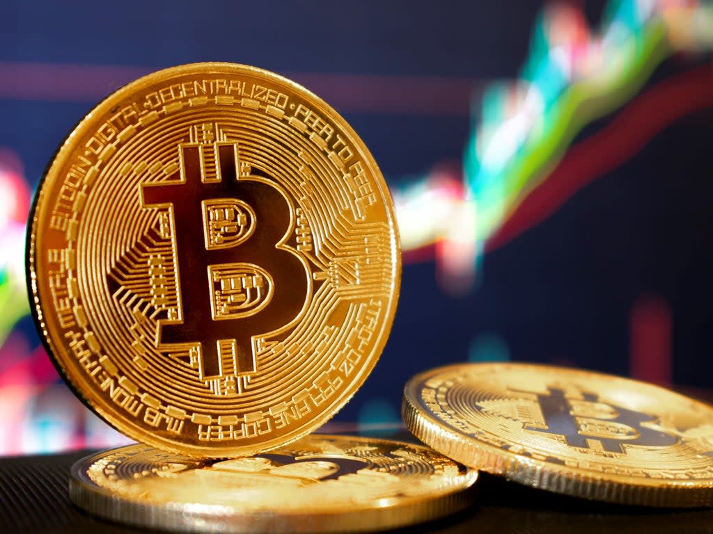 بدء تعافي أسعار العملات البديلة مع محاولة سعر البيتكوين الارتفاع إلى 89 ألف  دولار - بيتكوين العرب